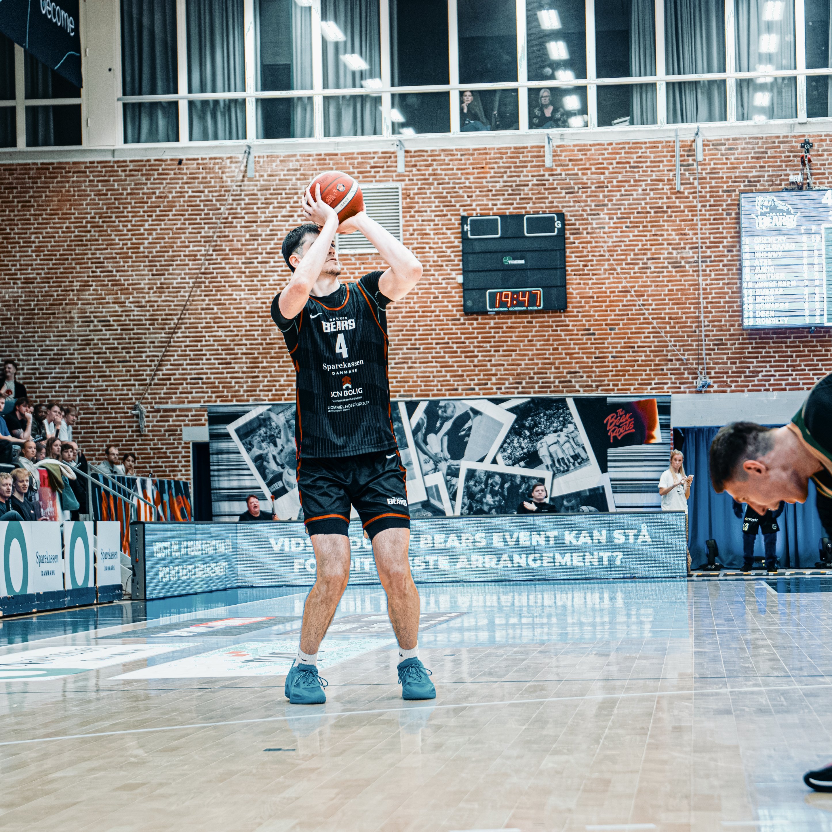Matchday sports photography inside Bakken Bears basketball arena